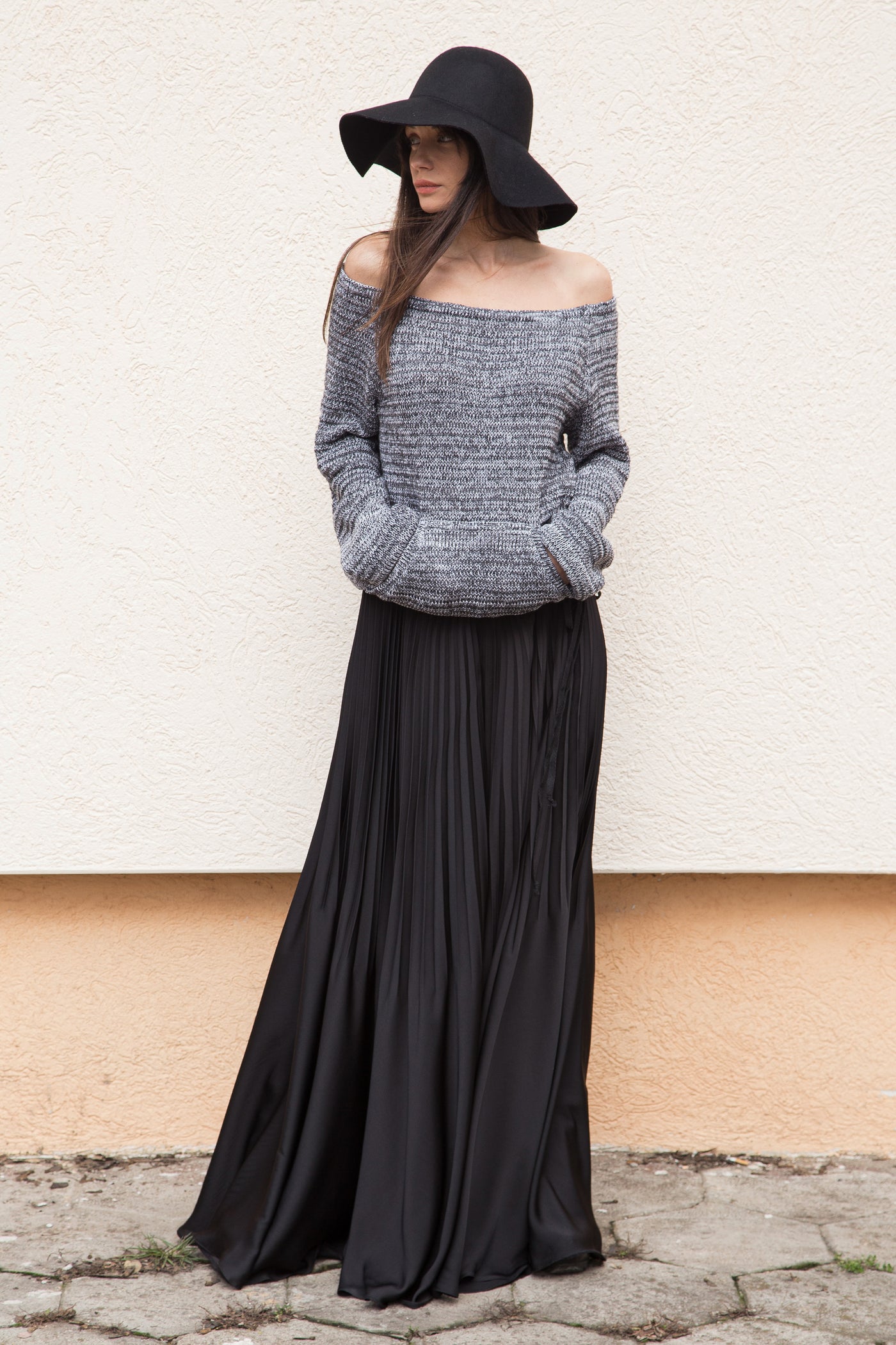 Open shoulder grey melange asymmetrical knit sweater F1553