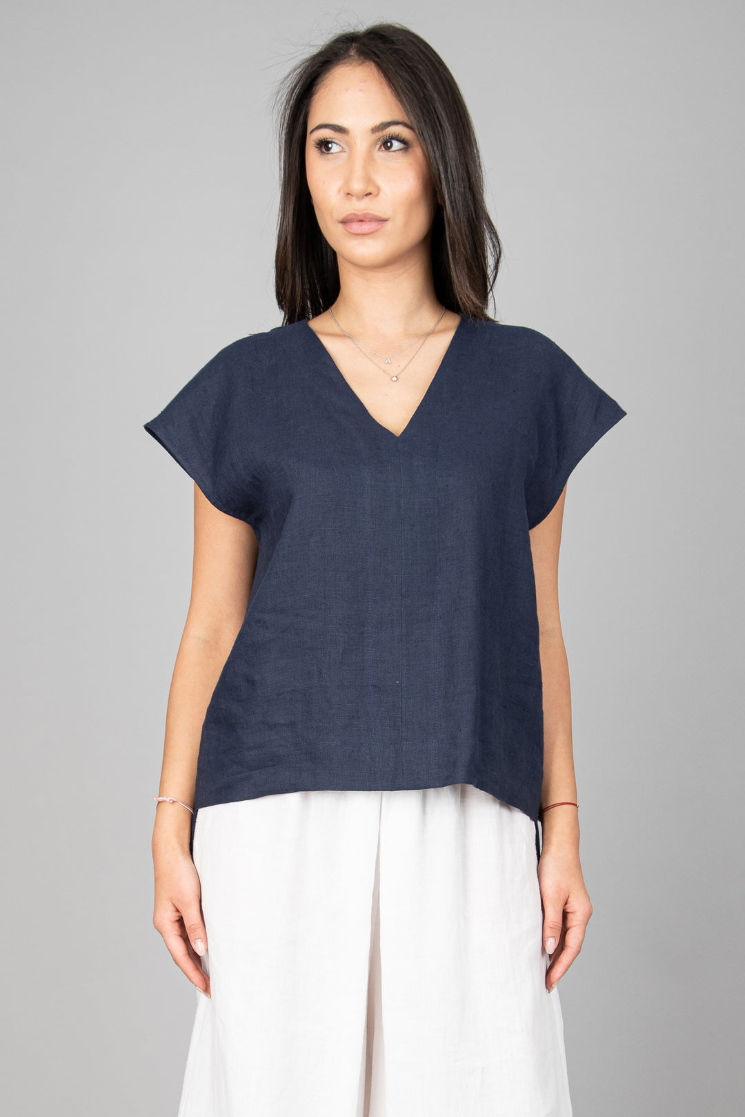Blue linen top F2318 – FloAtelier Handmade