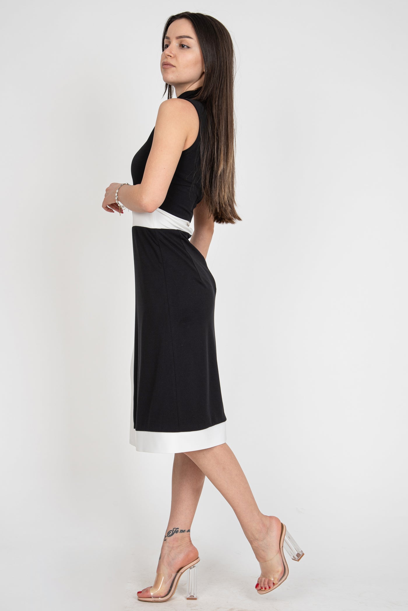 Black midi sleeveless dress F2395