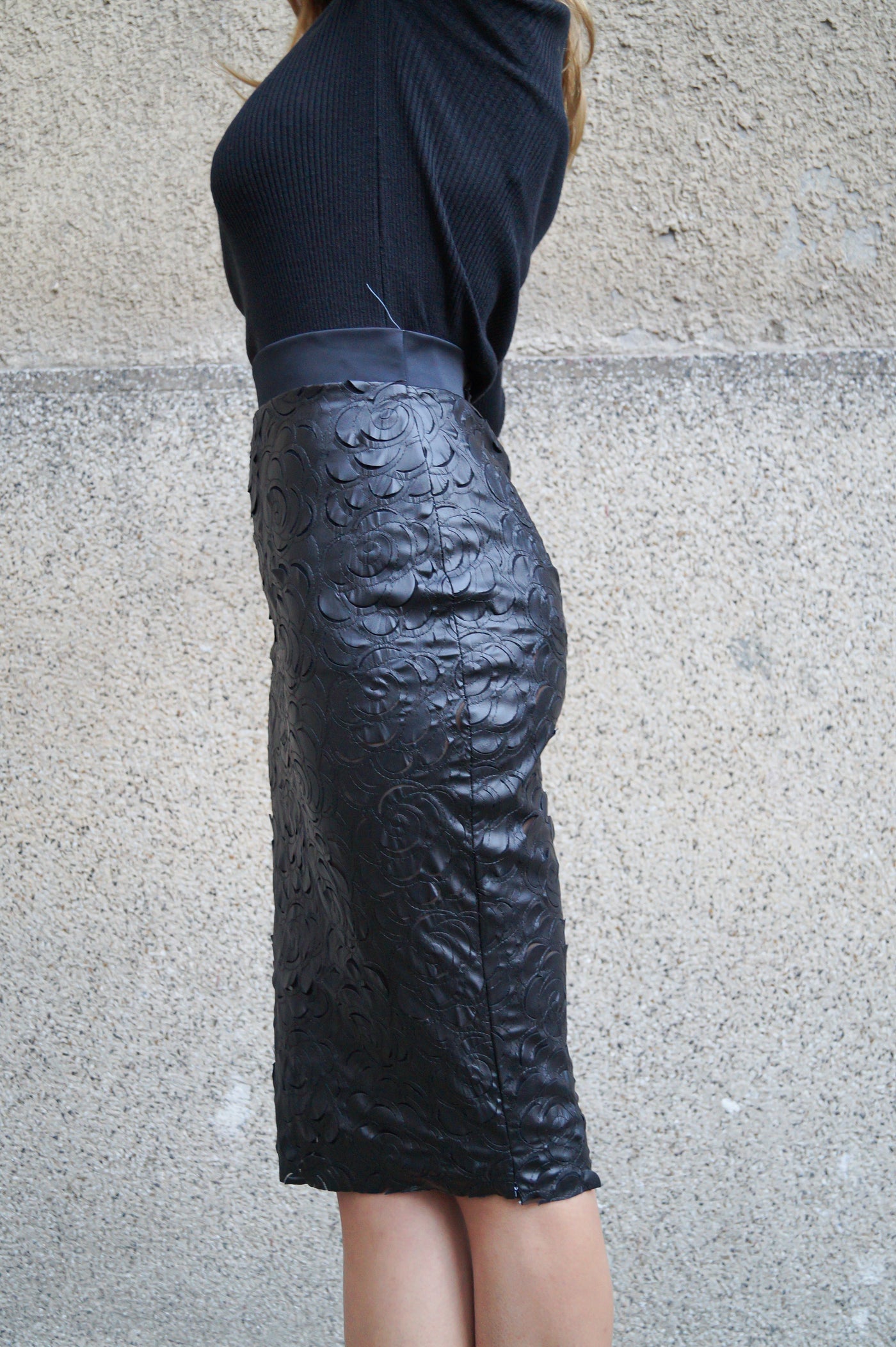 Vegan leather pencil skirt F1113
