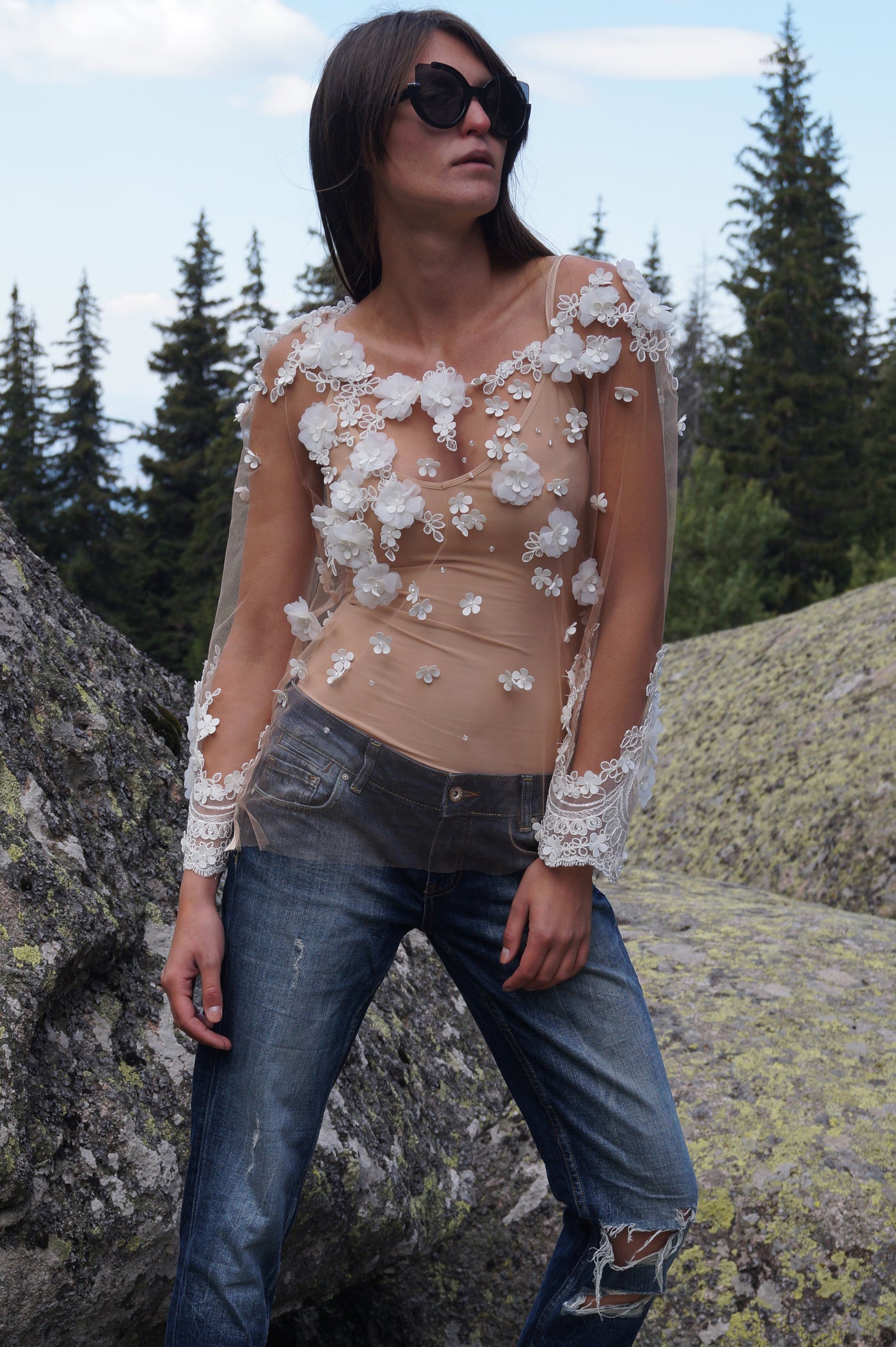 Tulle embellished lace blouse F1719
