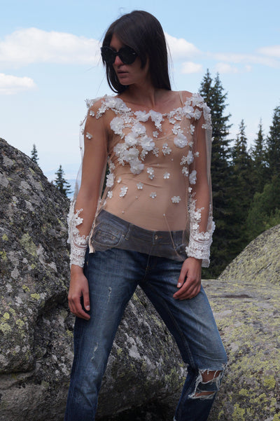 Tulle embellished lace blouse F1719