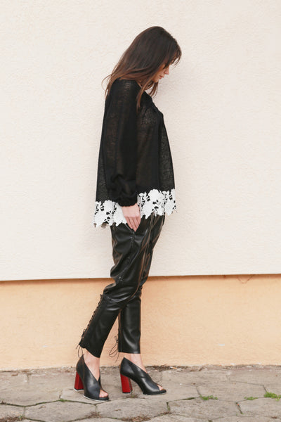 Faux leather pants with ties F1581