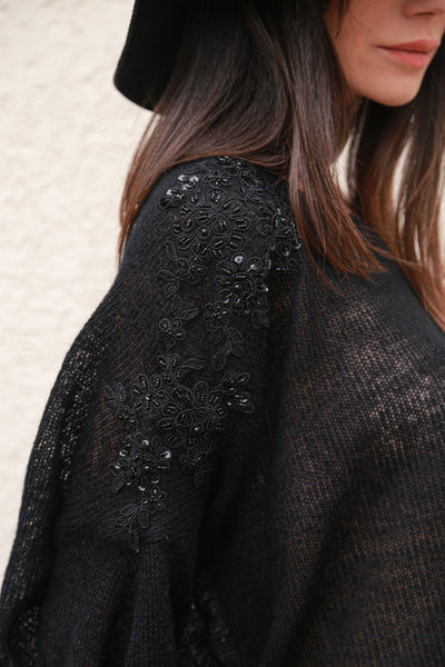 Black asymmetrical knit sweater F1580