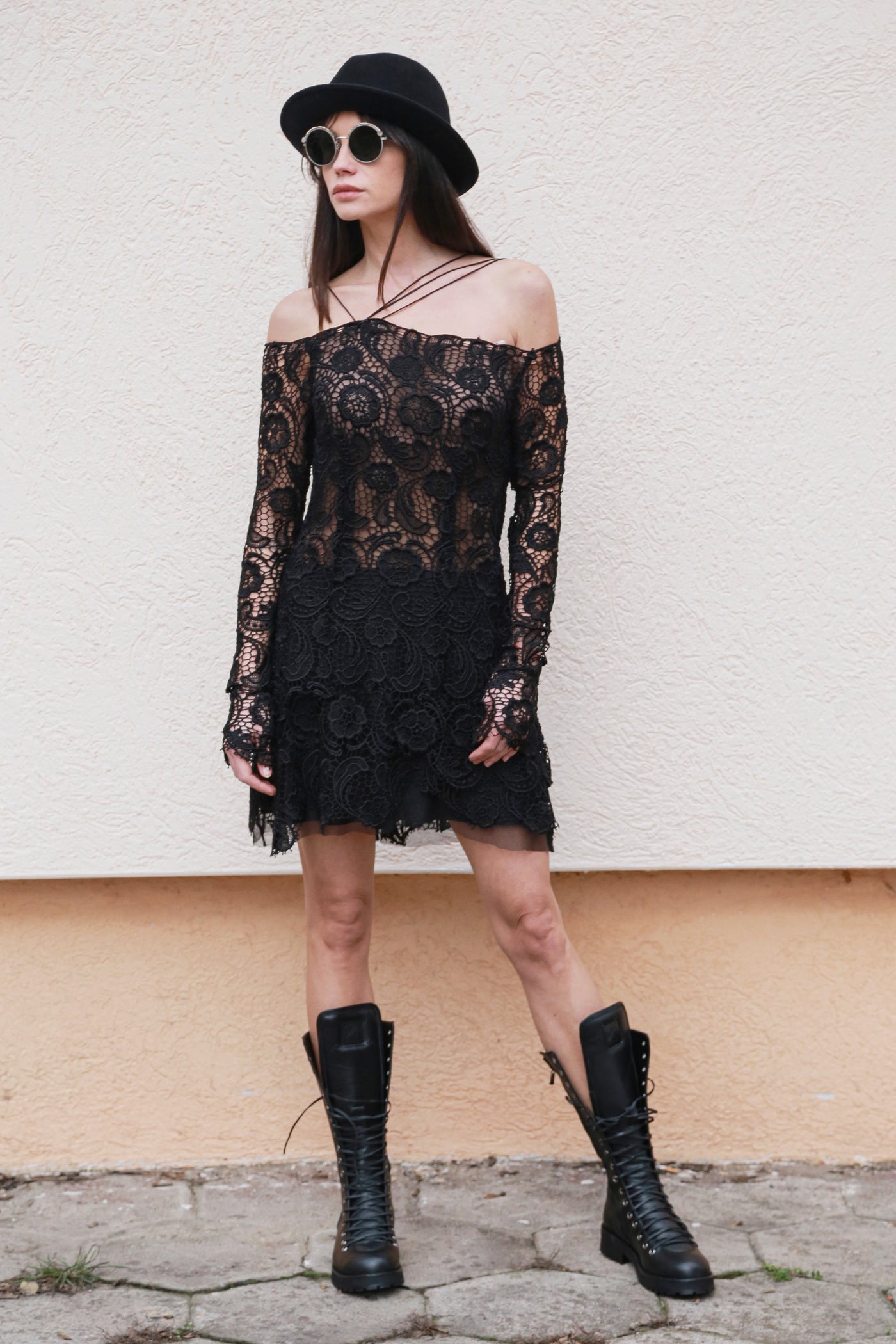 Black lace dress F1570