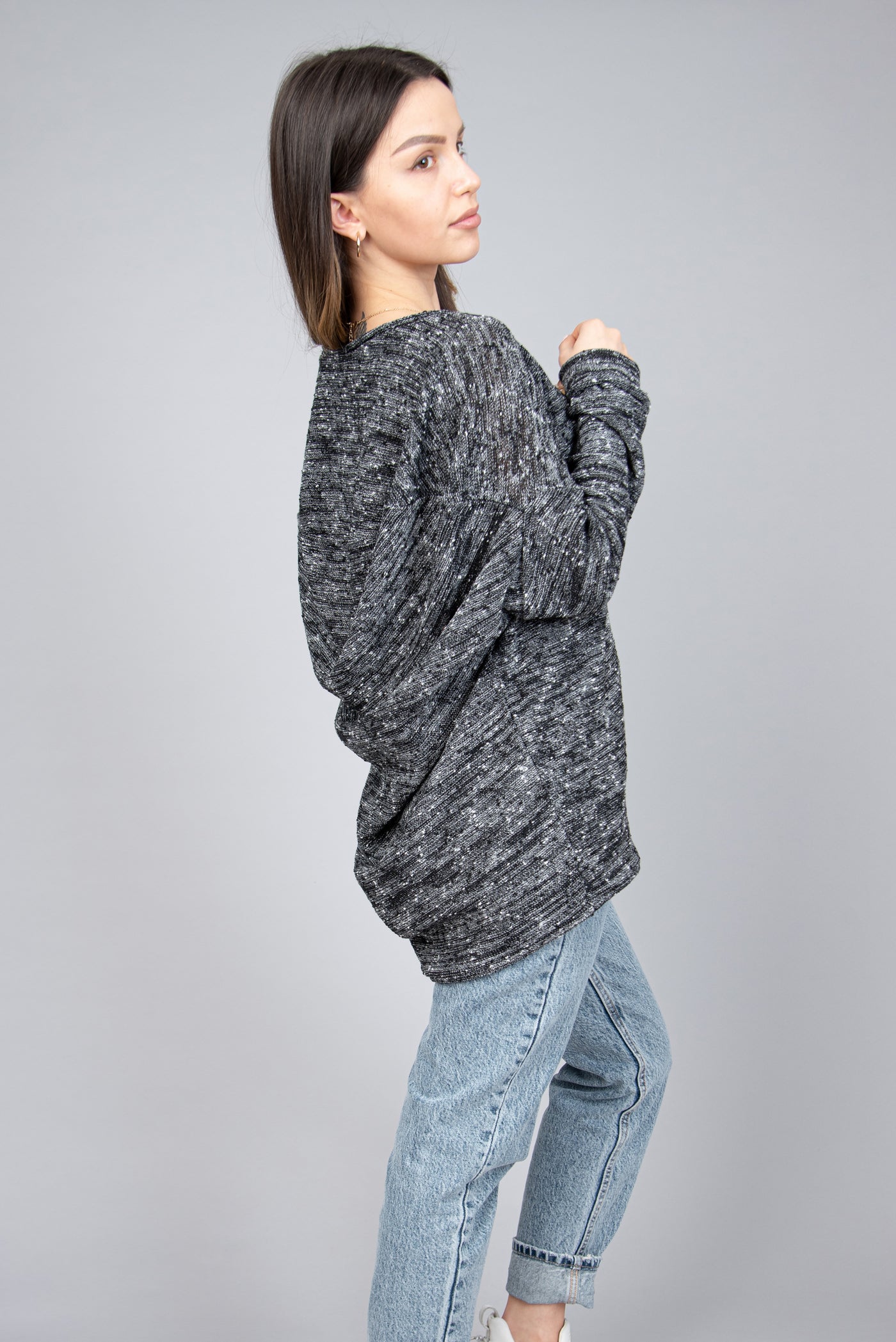 Loose gray knit top F1068