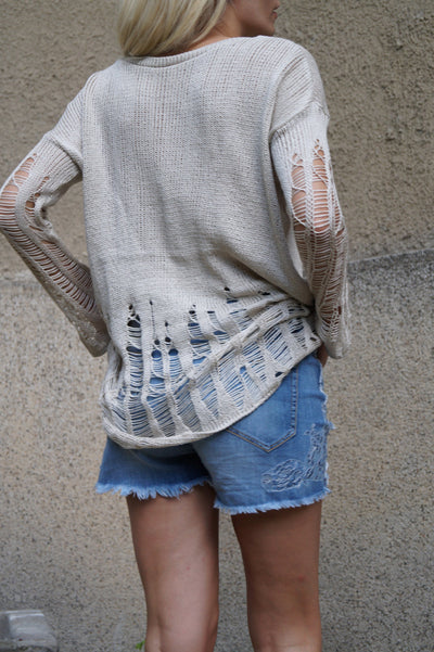 Destroyed oversized knit sweater F1597
