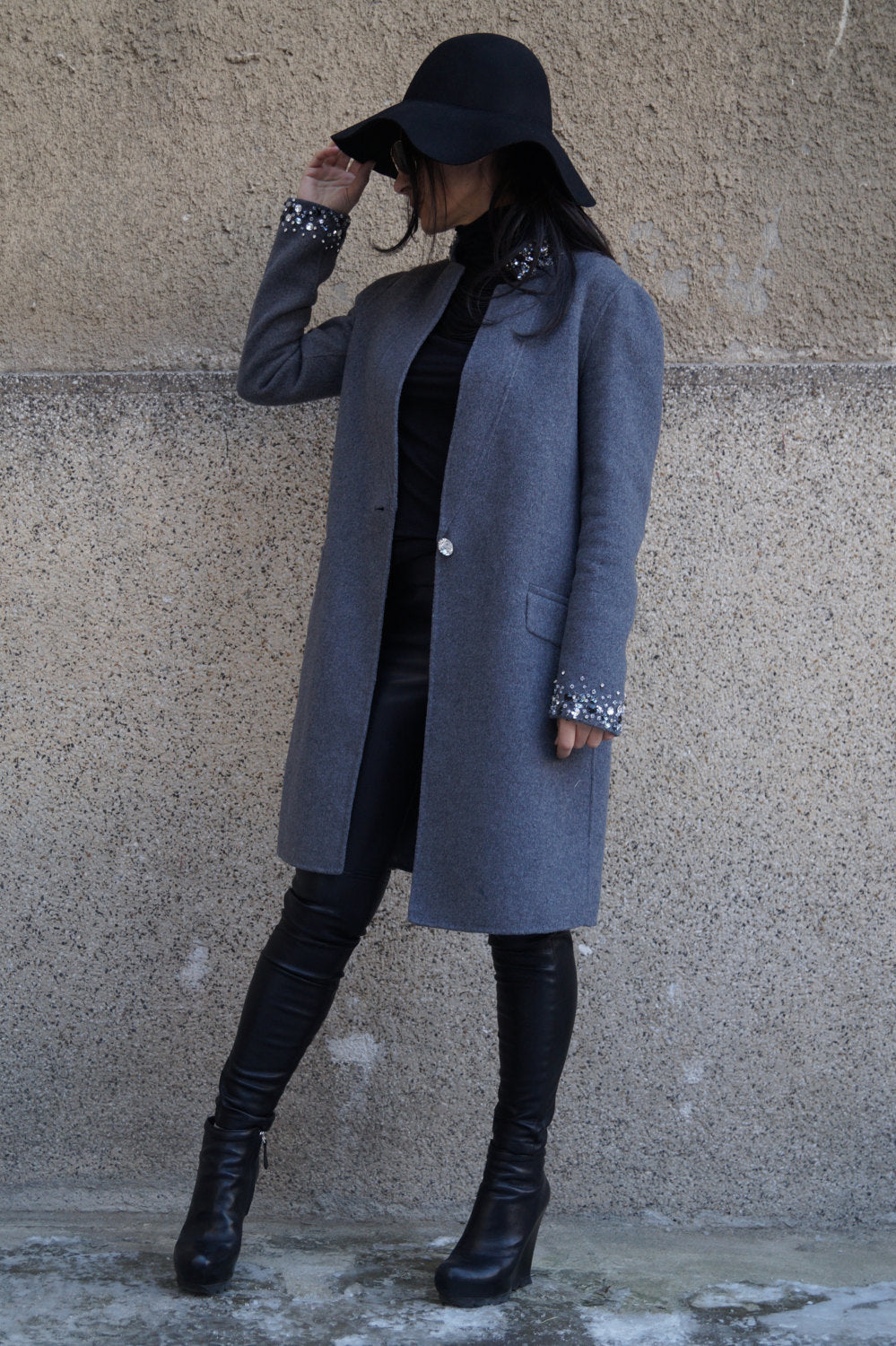 Grey lined cashmere wool coat F1670